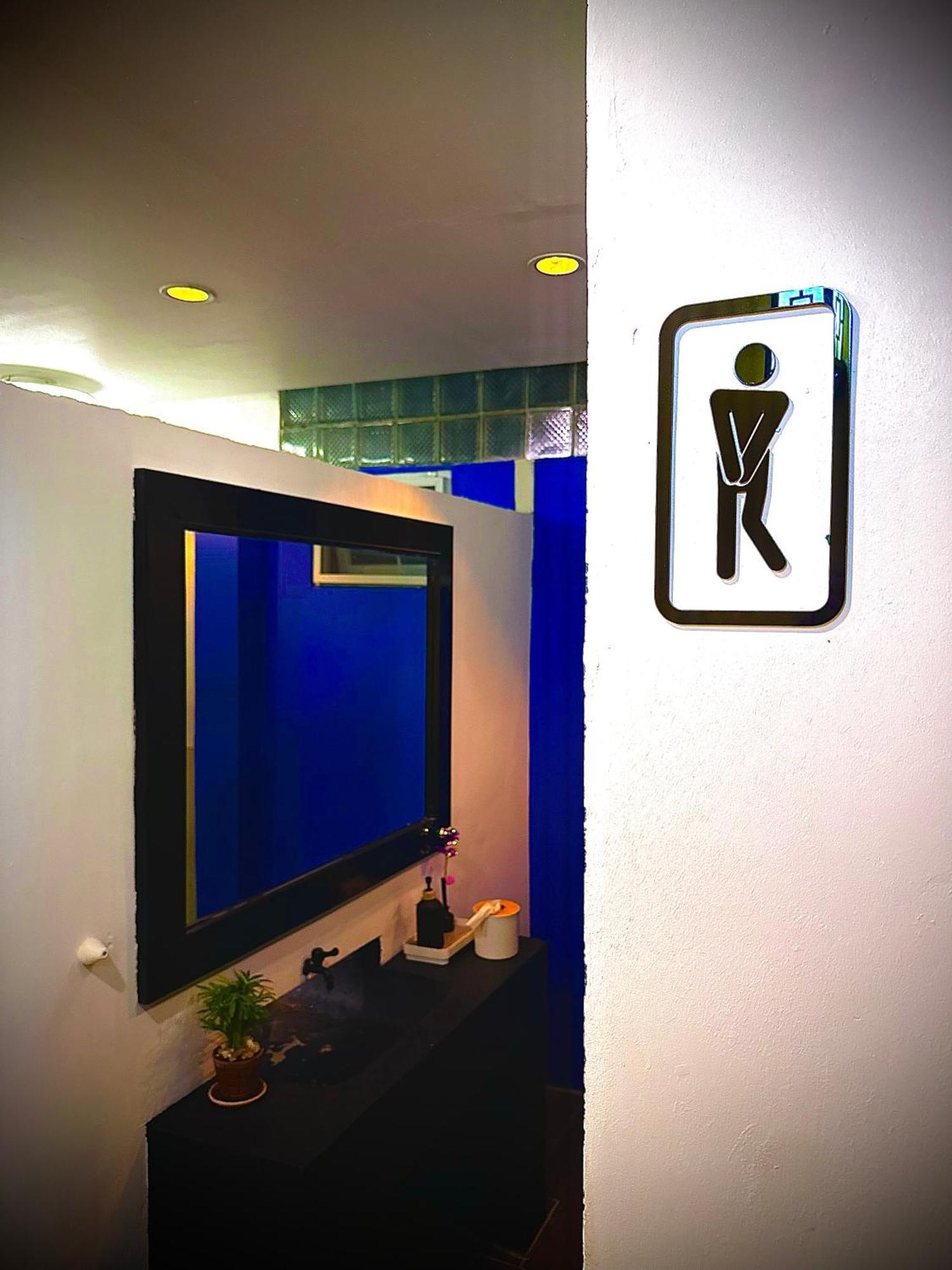 Mbar Hostel Haad Rin Eksteriør billede